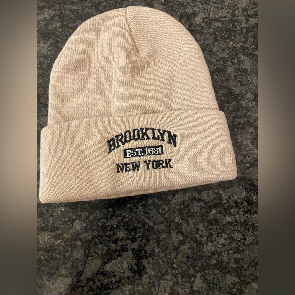 Brooks Beige Brooklyn New York Beanie
